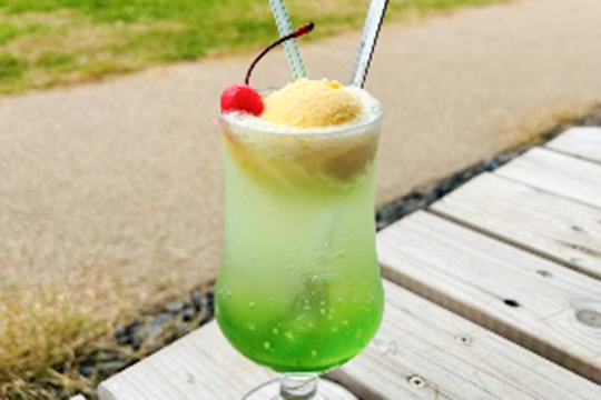 クリームソーダ
